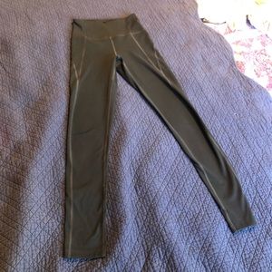 Girlfriend collective compressive rise leggings